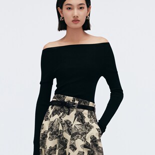 Migaino曼娅奴女装2025年春季新款羊毛露肩软糯黑色毛衣MP12WH268