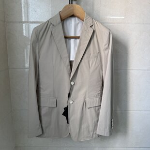 依文凯文凯利男士 薄款 春夏初秋卡其色休闲西服吊牌价3980元 新款