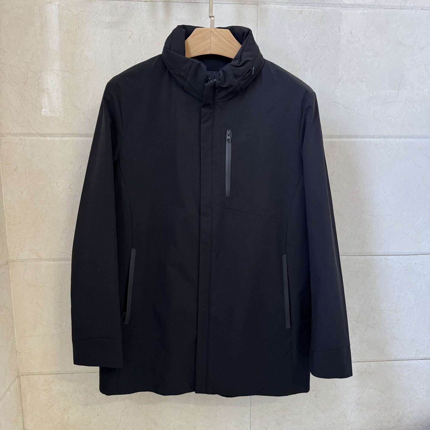 依文诺丁山男士商务休闲新款春秋款黑色风衣冲锋衣专柜同款2380元