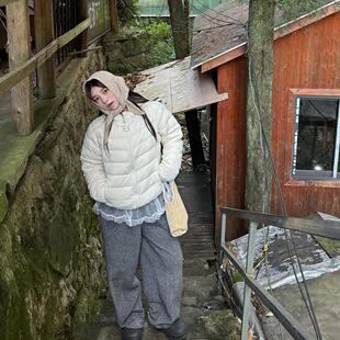 软糯糯连帽修身 冬天 排骨羽绒服上衣外套女 Eve