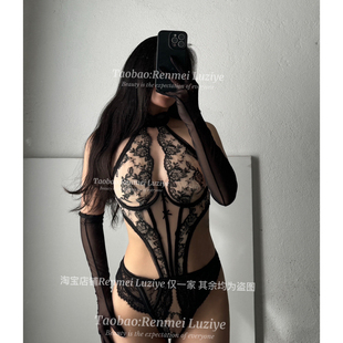 RenmeiLuziye【情愫】法式性感蕾丝挂脖镂空显瘦聚拢内搭连体衣女