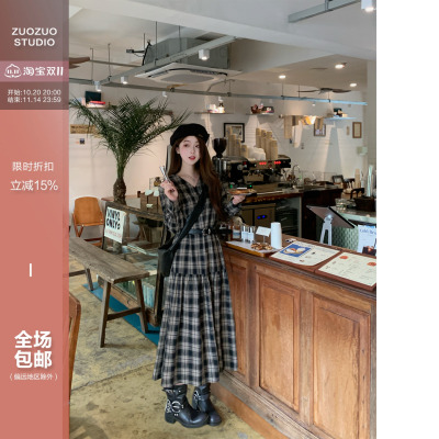 佐佐家小个子复古抽褶文艺风长袖V领格纹连衣裙春秋季女收腰裙子