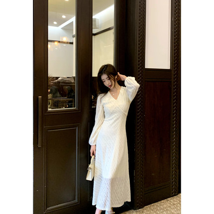 佐佐家小个子 白色优雅气质蕾丝长裙女冬季长袖v领修身内搭连衣裙