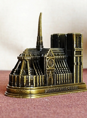 法国创意金属建筑模型旅游纪念品