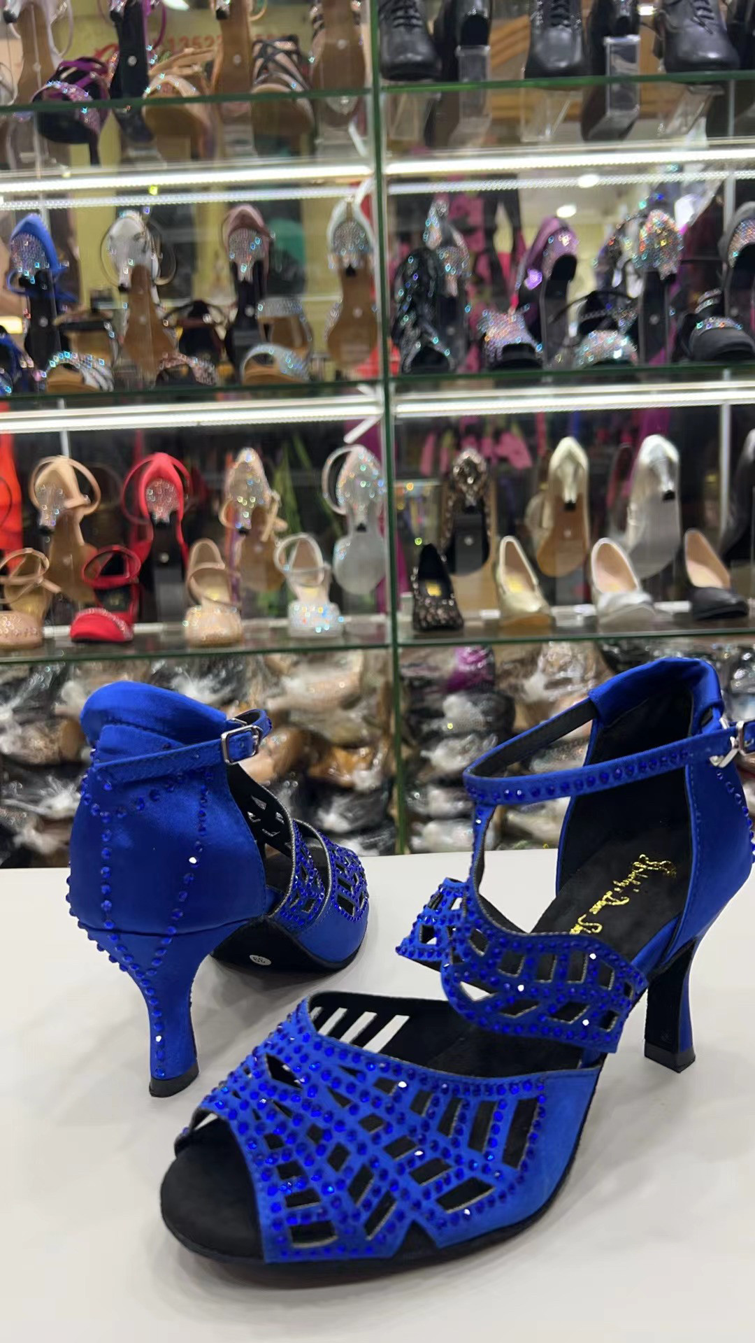 舞爱琳女式拉丁舞鞋宝蓝色缎面水钻对7.5cm古巴高跟舞蹈鞋软底