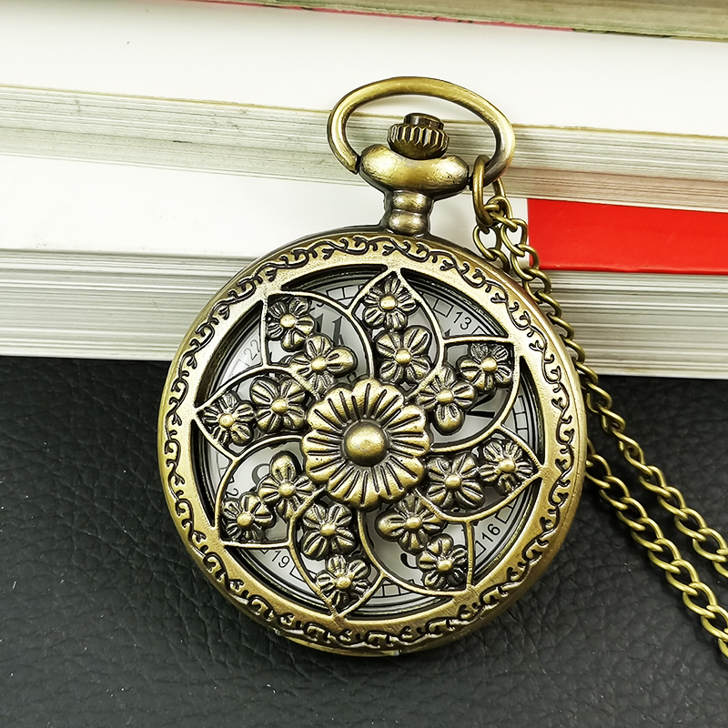 批发大号枫叶怀表复古翻盖怀旧挂表陀表项链女款大数字手表礼品