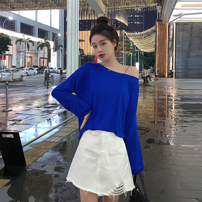 克莱因蓝长袖斜肩露肩t恤莫代尔