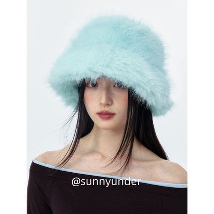 小众色系冰蓝色毛绒帽子女秋冬韩系加厚防寒保暖显脸小渔夫帽ins