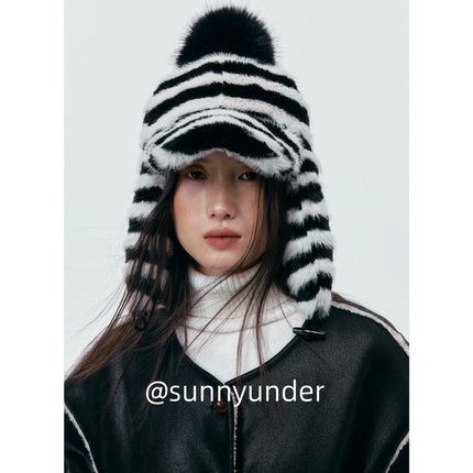 条纹氛围感毛绒护耳帽子女秋冬户外防寒保暖东北长白山川西雷锋帽