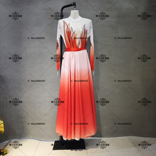 歌伴舞成都出租灯火里的中国梦歌伴舞表演服开场舞变色两用大摆裙