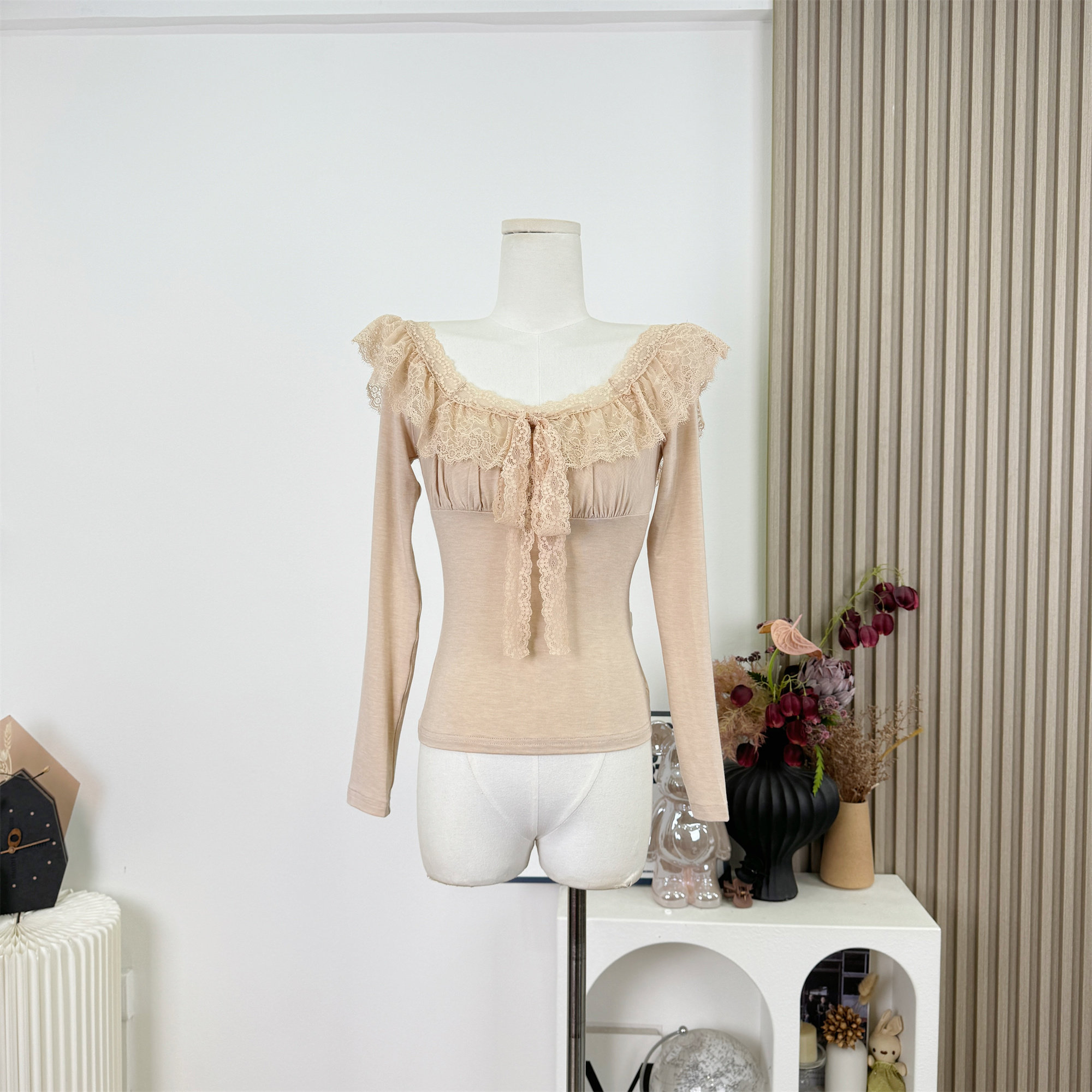 kubiliv嗲感蕾丝天丝羊毛纯欲方领蕾丝拼接少女感长袖针织T恤