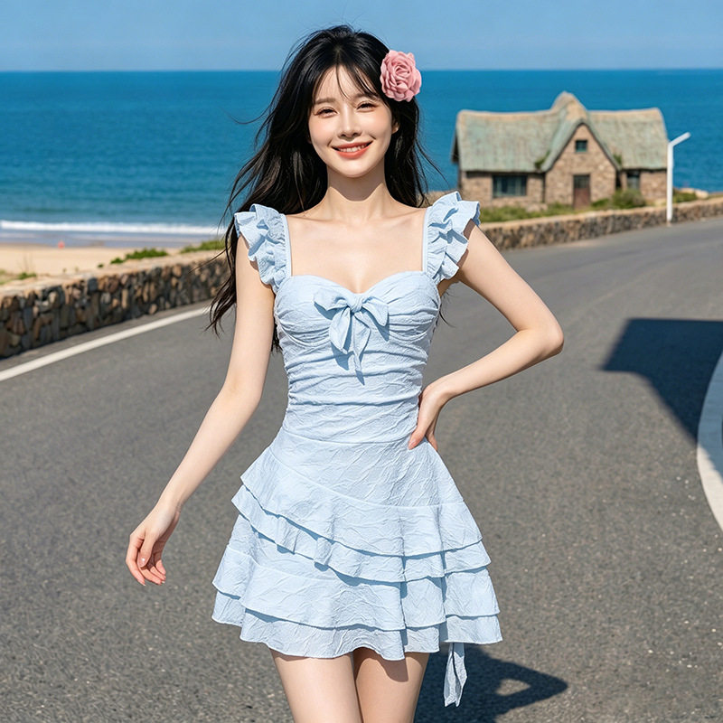 泳衣女夏2026新款连体裙式钢托聚拢甜美少女纯欲遮肚显瘦度假温泉