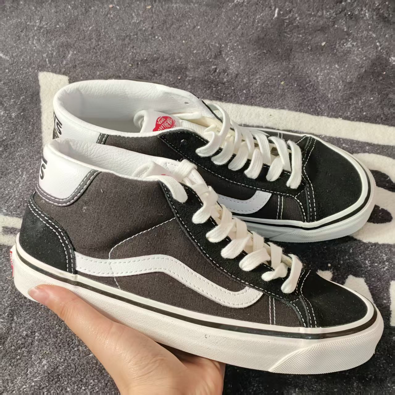 断码特价Vans Sk8-Mid炭灰拼黑中帮帆布鞋复古百搭VN0A3MUOQF6