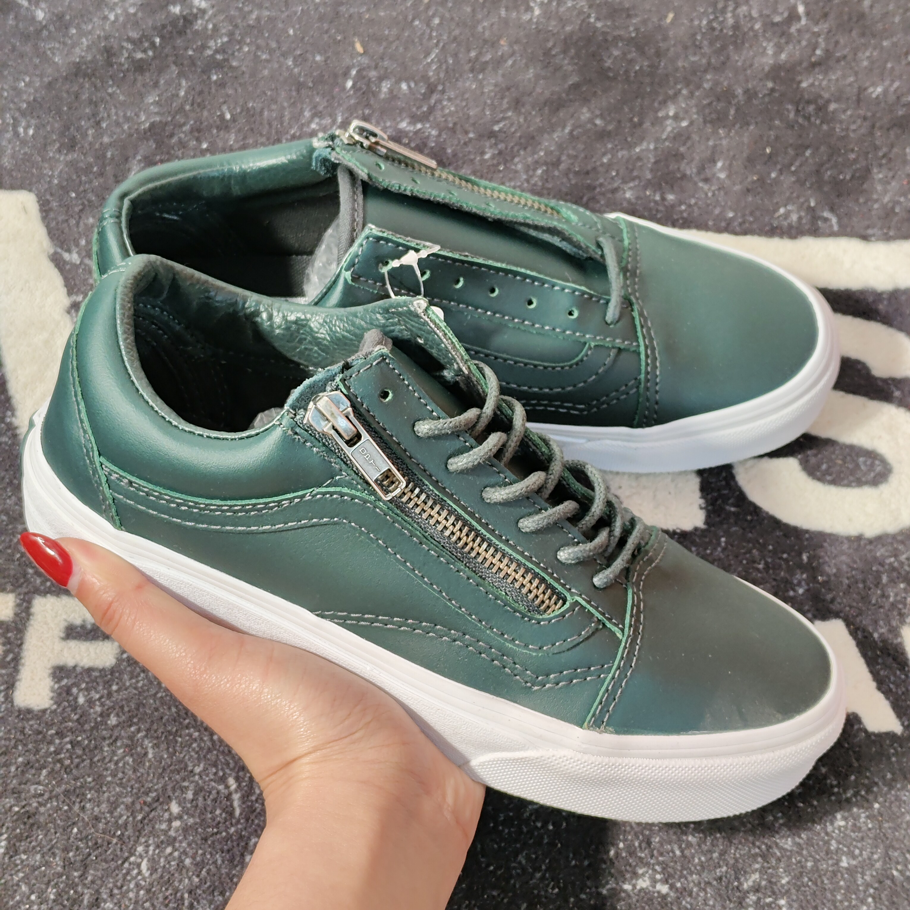 Vans Old Skool VN00018GJTK墨绿拉链皮面男女同款休闲滑板鞋
