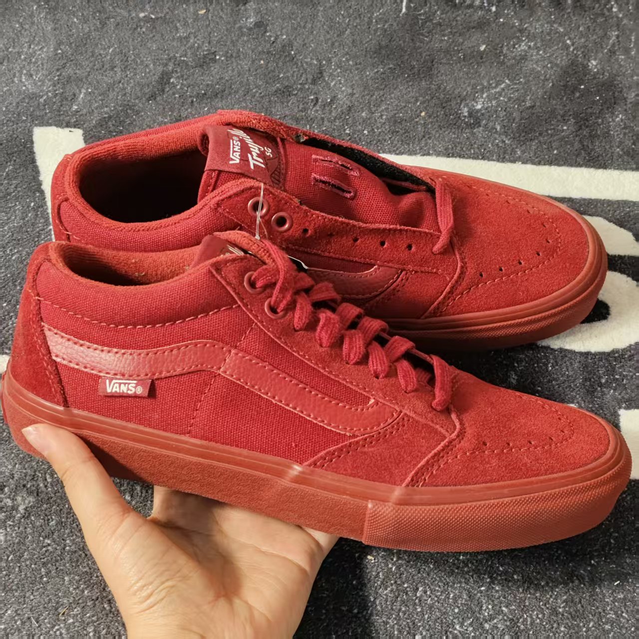 Vans TNT SG全红翻毛皮中帮滑板鞋复古男女休闲板鞋vn000zsnk1j