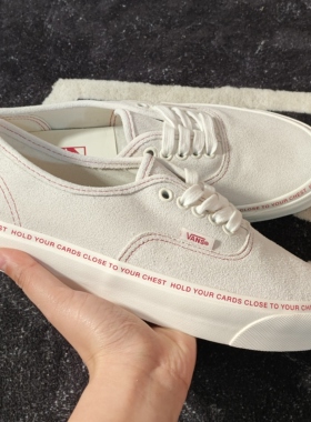 Vans Authentic 44 DX白红字母低帮休闲板鞋 VN0A4BVYOFW