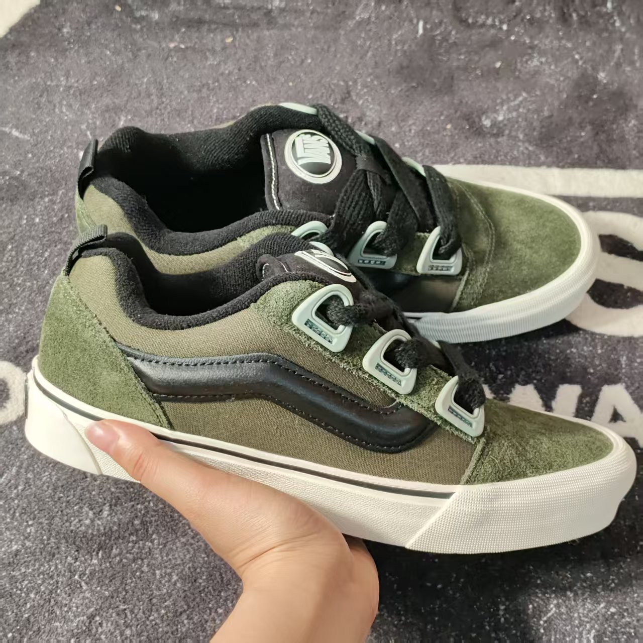 断码特价军绿麂皮Vans Knu Skool厚底面包鞋复古休闲VN000CZU50K