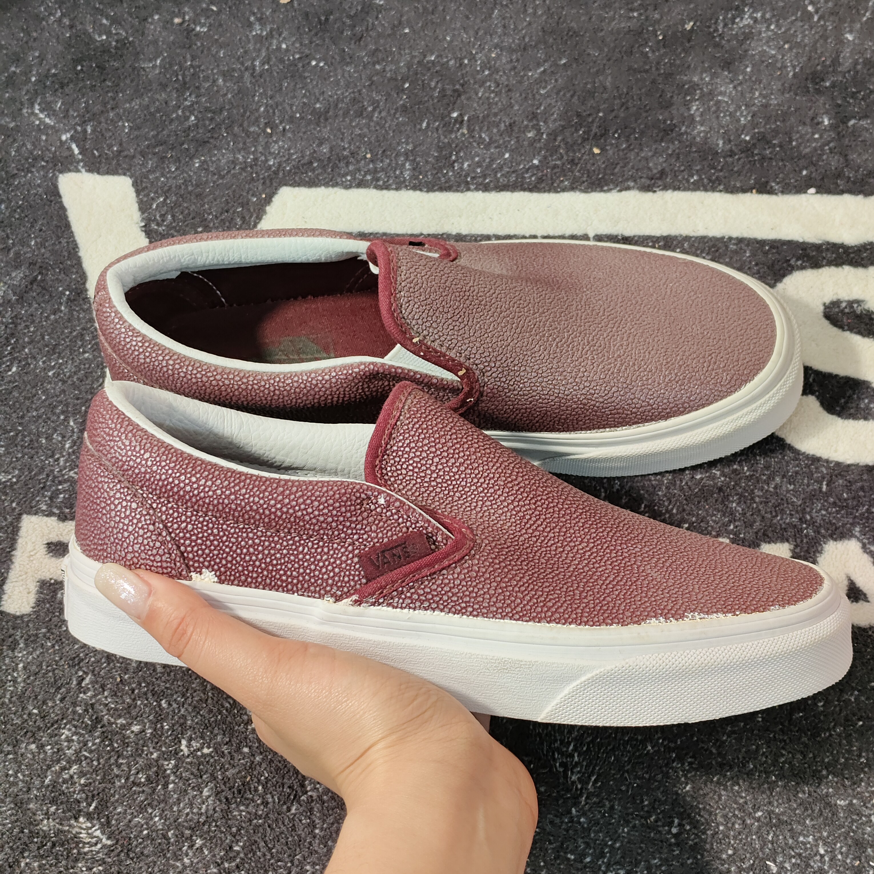 Vans Slip-On酒红荔枝纹低帮懒人板鞋 VN0004MPJQZ