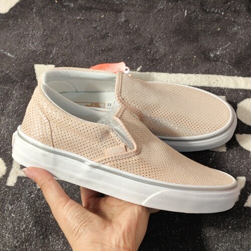Vans Slip-On浅粉冲孔懒人鞋透气麂皮一脚蹬休闲板鞋VN0A38F7MU5