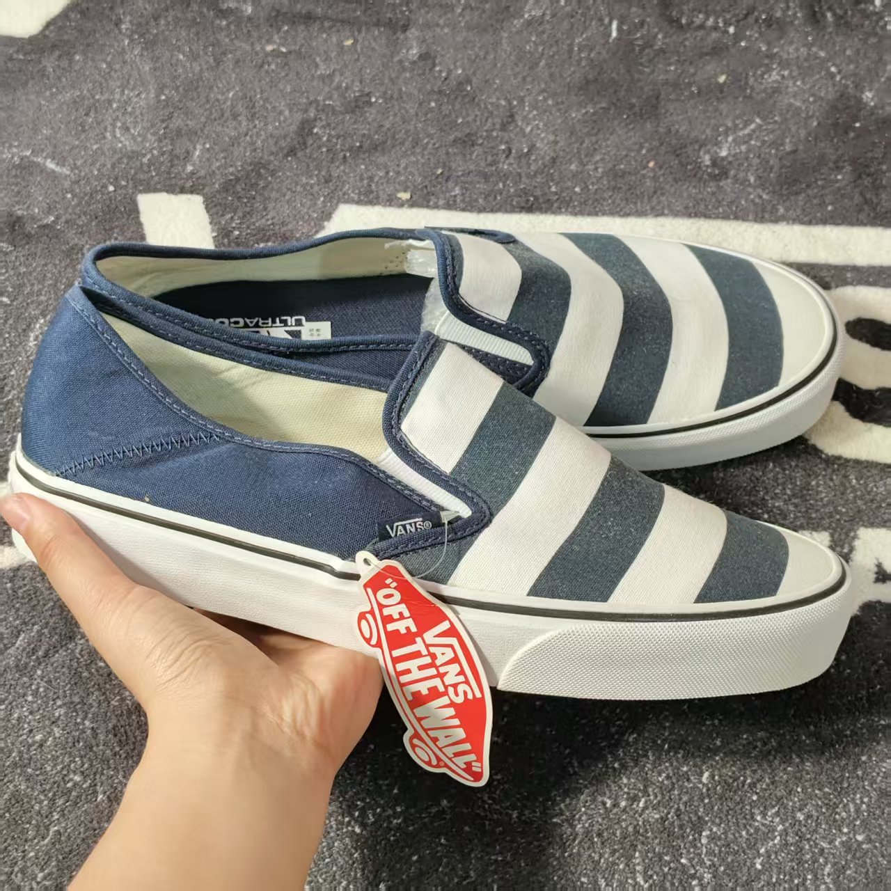 Vans SlipOn藏青白条纹一脚蹬懒人鞋男女复古休闲板鞋VN0A38DEFM6