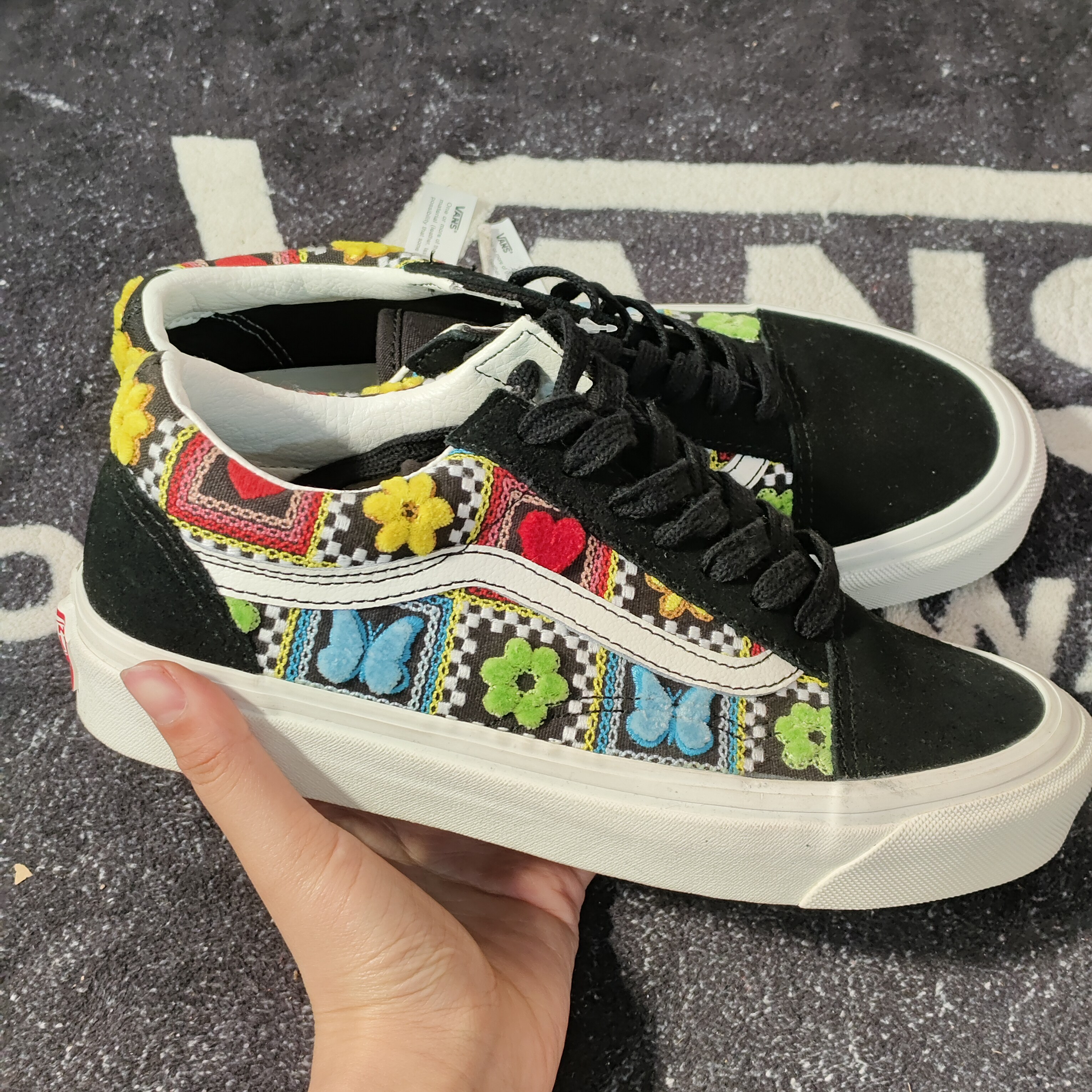 Vans Old Skool 36DX彩色花朵蝴蝶刺绣低帮板鞋 VN0A4BW3F3H
