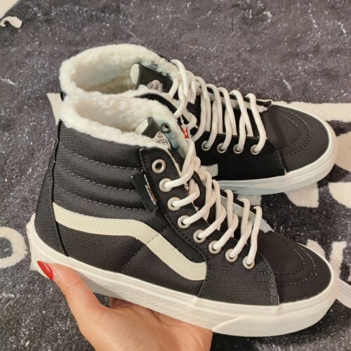 Vans Sk8-Hi 黑色加绒高帮板鞋 VN0A4BVT1KP 男女同款秋冬棉鞋