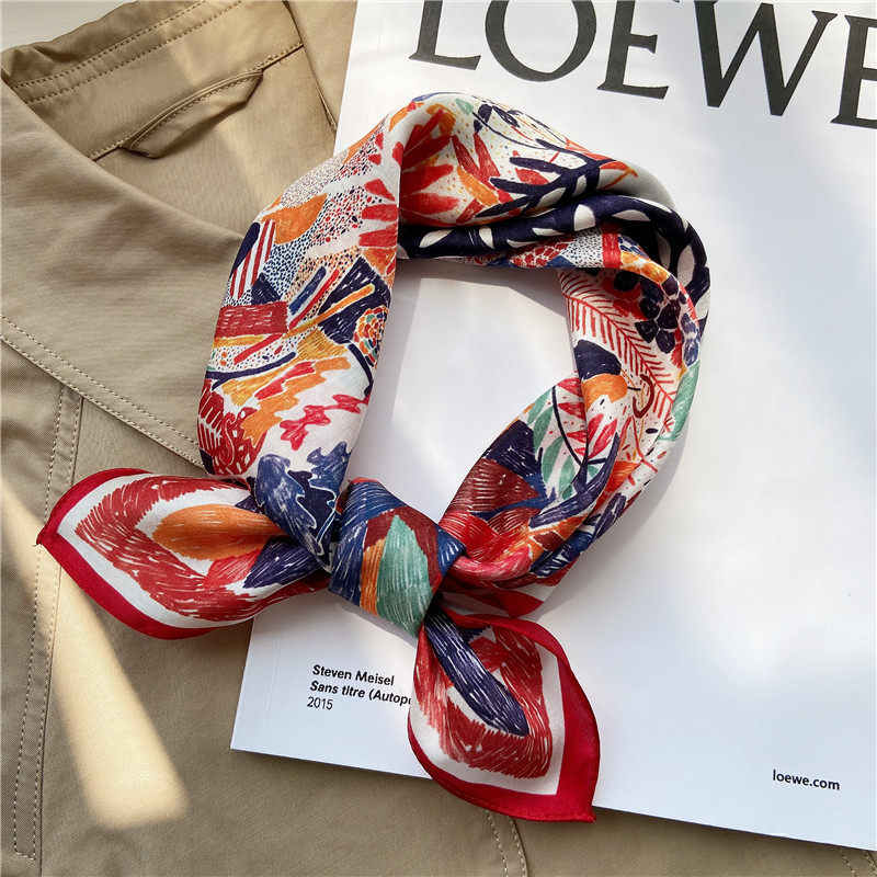 100%真丝小方巾桑蚕丝韩国百搭小领巾丝巾女春秋薄款气质装饰围巾