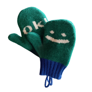 儿童针织手套男女童韩版ins秋冬保暖可爱笑脸小学生挂脖连指手套