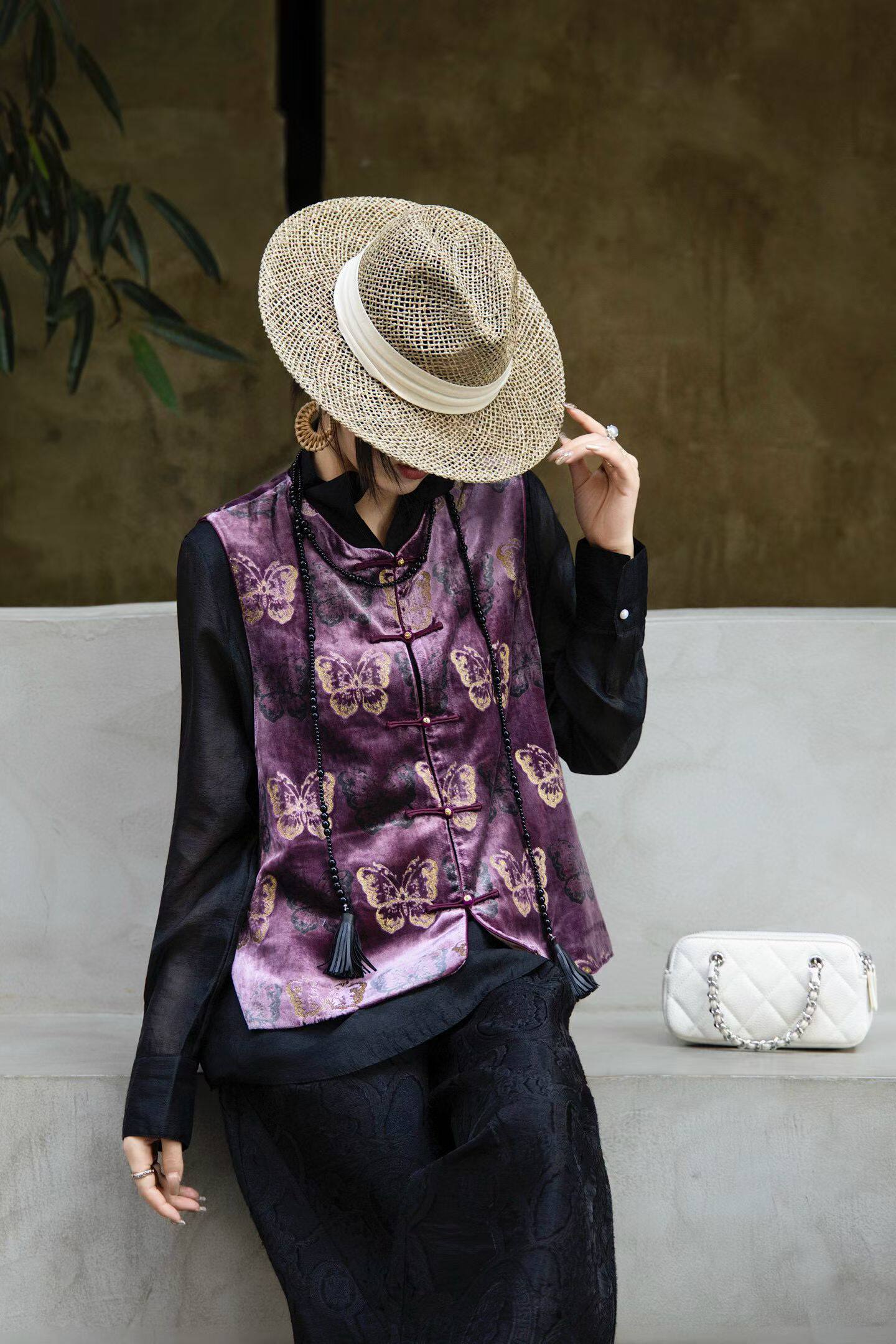 新中式国风马甲女显瘦无袖坎肩背心上衣真丝丝绒烫金带柔光滤镜