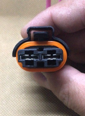 轩逸逍客启辰天籁奇骏轩逸骐达骊威水箱电子风扇电阻插头