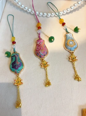 【成品】宝瓶  非遗原创东方美学宋锦 吊坠款  纯手工国风配饰挂