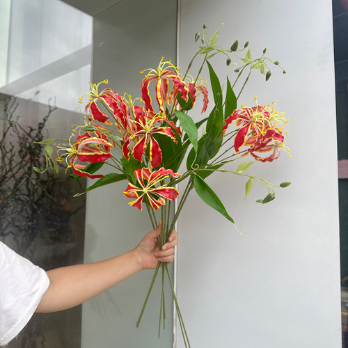 英伦欧堡仿真花火焰兰百合家居花艺摆设客厅餐桌摆放