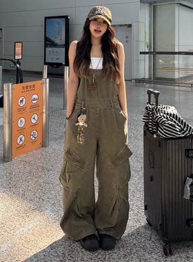 甜酷复古绿色牛仔背带裤女春秋新款宽松显瘦休闲百搭阔腿连体长裤
