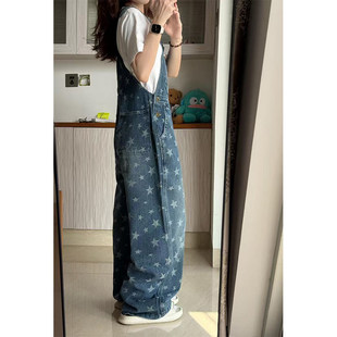 星星印花牛仔背带裤女2026春夏新款设计感高腰宽松直筒连体裤长裤