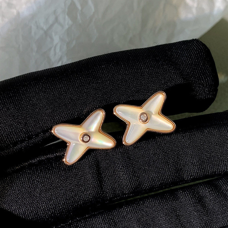 纯银交叉白贝母独特绝美耳钉2025新款巨好看耳环女高级感秋冬耳饰,饰品/流行首饰/时尚饰品新,耳钉,淘宝优惠券,粉丝福利购,淘宝优惠卷