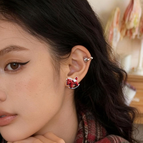 【999纯银】红色小马耳钉