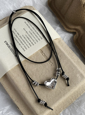 长款爱心黑色皮绳项链女