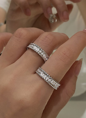 欧美满天星满钻戒指女冷淡风轻奢高级小众设计白金素圈排钻食指环