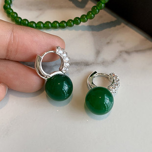天然绿色玛瑙新中式复古耳环女轻奢高级耳坠玉髓耳饰玉石秋冬耳扣