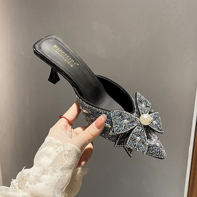 2026水钻高跟凉拖鞋女夏时尚尖头包头细跟拖鞋法式名媛半拖女鞋