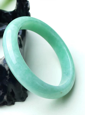 缅甸飘绿老坑A货正圈玉石手镯