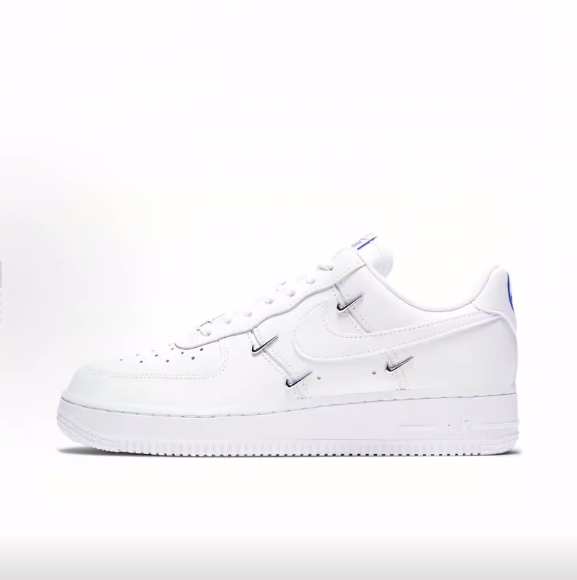 Nike Air Force 1 07 LX 