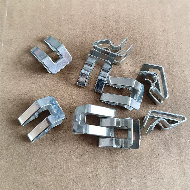 适配福田戴姆勒欧曼汽车配件ETX货车卡子GTL角板卡子EST铁夹卡扣
