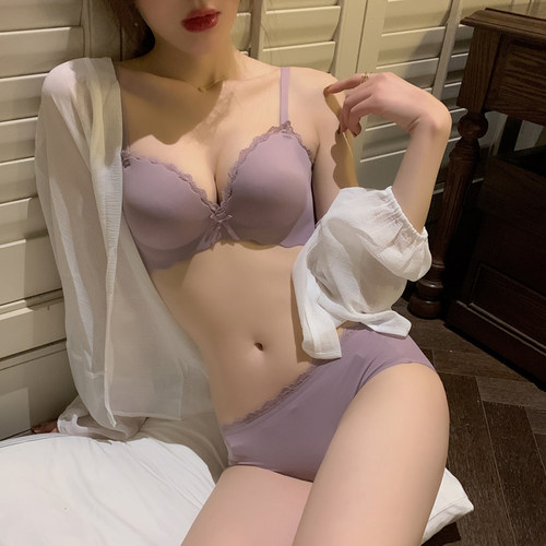 荷韵阁无痕聚拢加厚平胸性感内衣