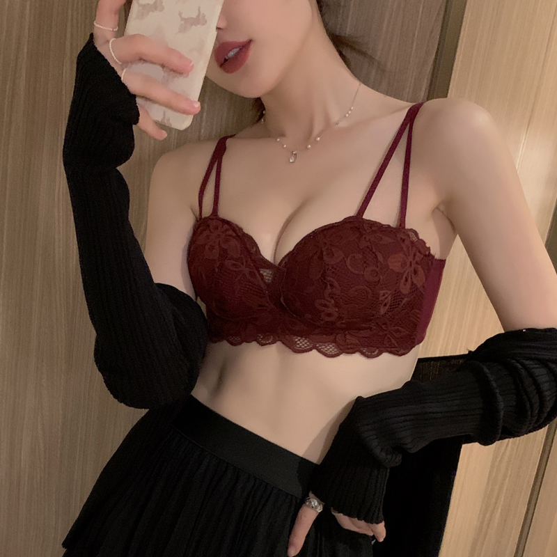 小胸聚拢调整型乳胶内衣女蕾丝防下垂红色本命年胸罩加厚文胸套装