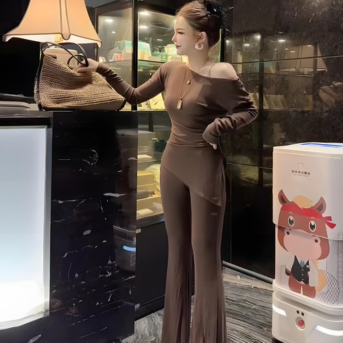 气质斜肩长袖T恤喇休闲裤两件套