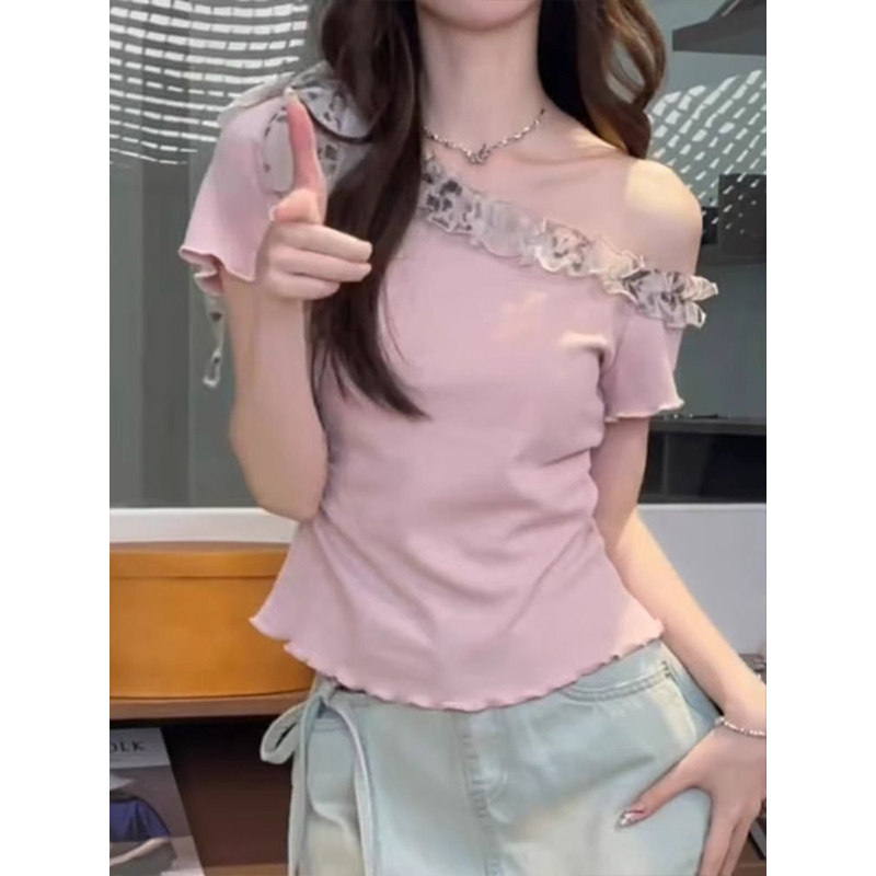 2026年韩系露肩短袖t恤女夏季小个子修身收腰独特绝美斜肩小上衣 - 实物图