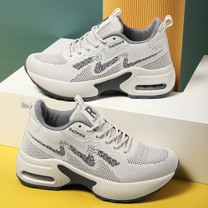 百搭网面透气小白鞋厚底跳鬼步鞋内增高女运动鞋软底增高运动鞋