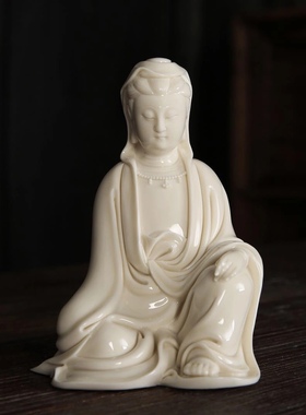 收藏仿古何朝宗款明清古典德化陶瓷摆件盘坐小佛像白瓷小自在观音