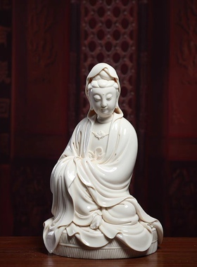 德化窑陶瓷摆件《仿何朝宗古瓷坐蒲团观世音菩萨》象牙白观音佛像